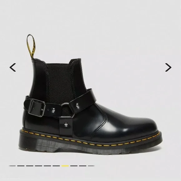 NWT DR. MARTENS WINCOX SMOOTH LEATHER BUCKLE BOOTS - Picture 8 of 11